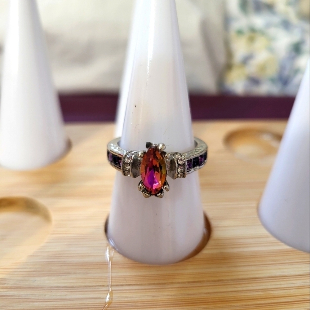 New Size 8 Bundle Of Rings - Picture 5 of 6